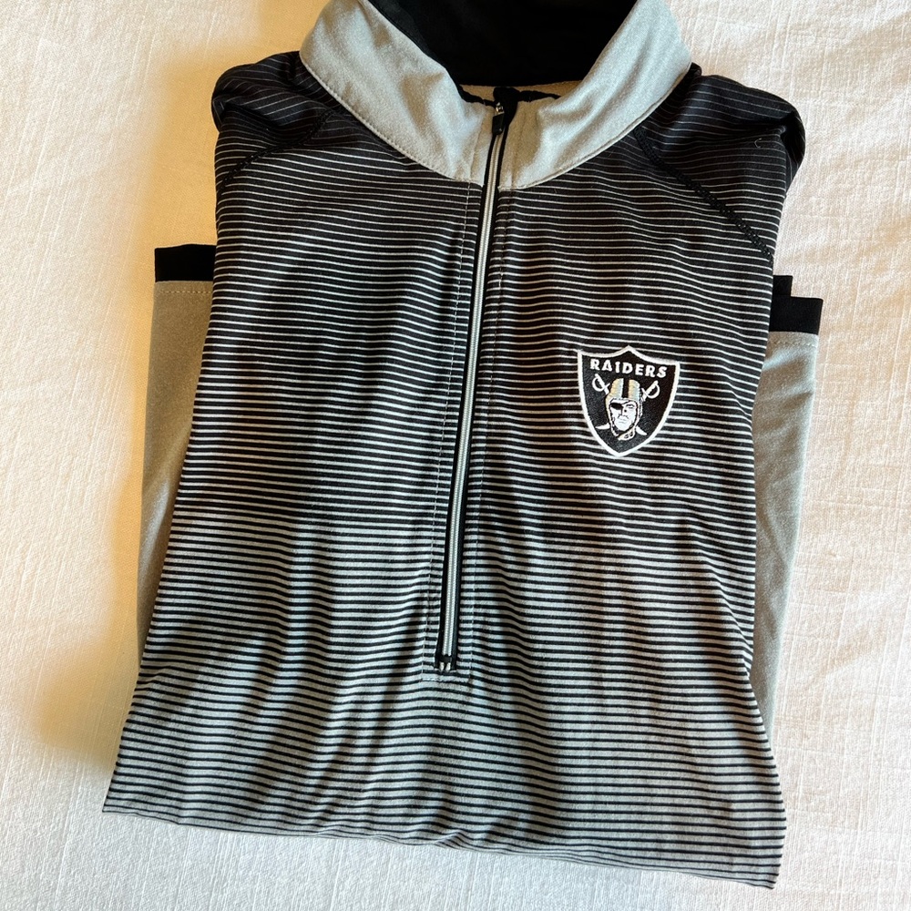 Raiders women’s pullover